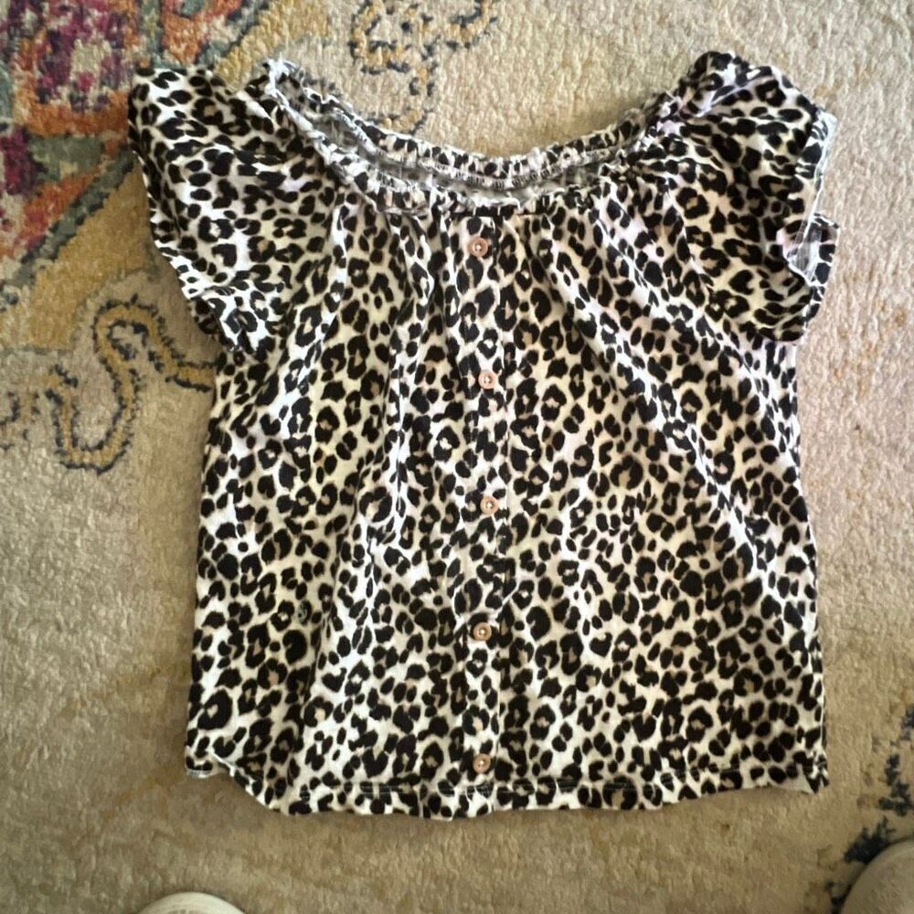 Old Navy Girls Leopard Print Button-Front Top – Size M (8)